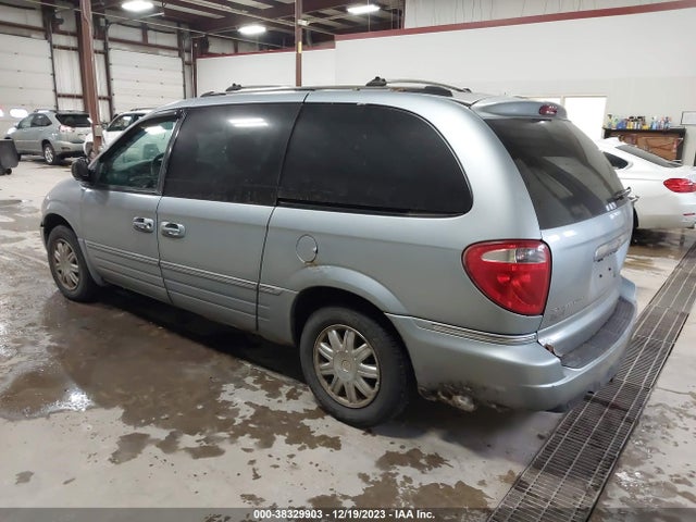 2005 CHRYSLER TOWN & COUNTRY LIMITED VIN: 2C8GP64L55R587535