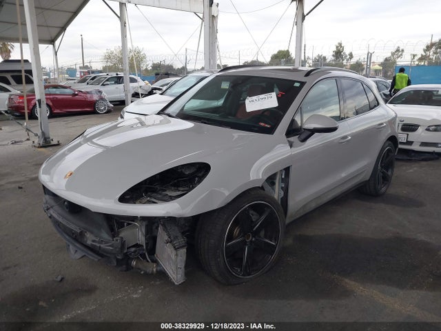2021 PORSCHE MACAN WP1AB2A54MLB32556 Photo 1