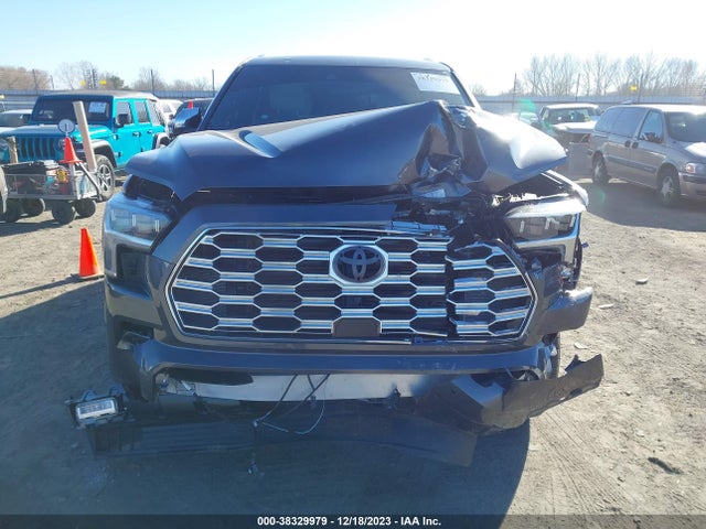 Toyota Sequoia Capstone 2024 7SVAAABA0RX022796 Image 13