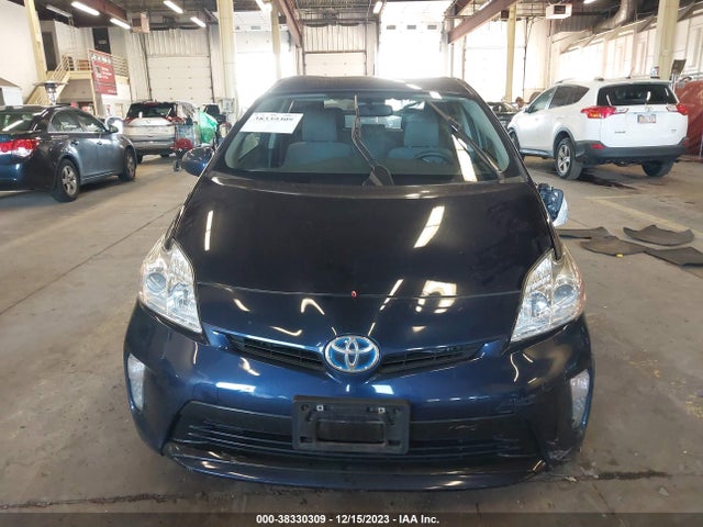 2015 TOYOTA PRIUS TWO VIN: JTDKN3DU9F0462199