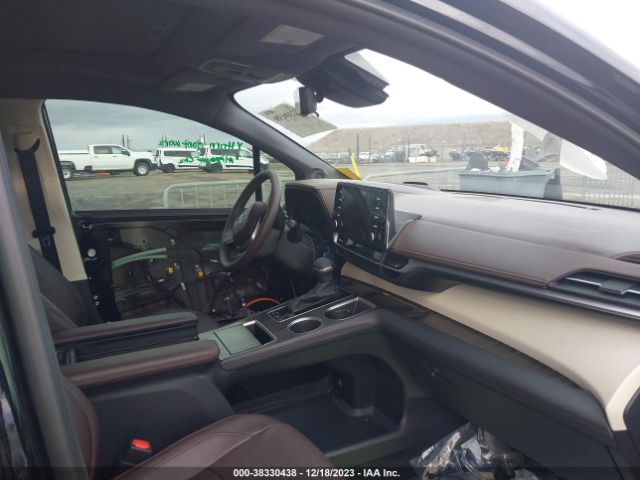 5TDESKFC9PS085795 Toyota Sienna Platinum