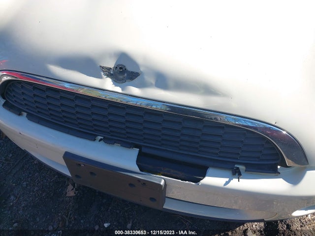 2010 MINI COOPER WMWMF3C50ATZ26551 Photo 5