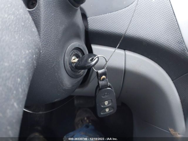 KMHCT4AE8HU328563 Hyundai Accent Value Edition