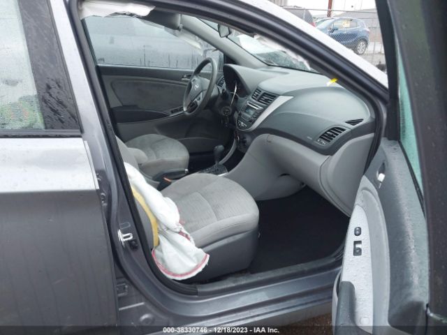 KMHCT4AE8HU328563 Hyundai Accent Value Edition