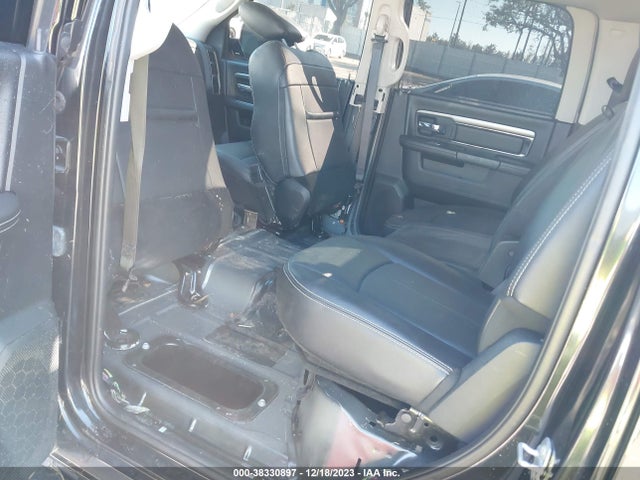 2018 RAM 1500 NIGHT 4X4 5'7 BOX VIN: 1C6RR7MT3JS161885