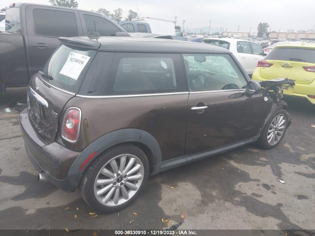 2010 MINI COOPER WMWMF3C51ATZ22895 Photo 3