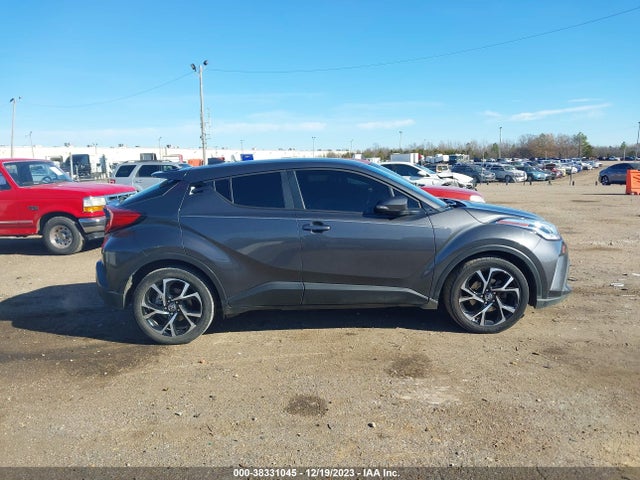Toyota C-HR XLE 2021 NMTKHMBX6MR131535 Image 13