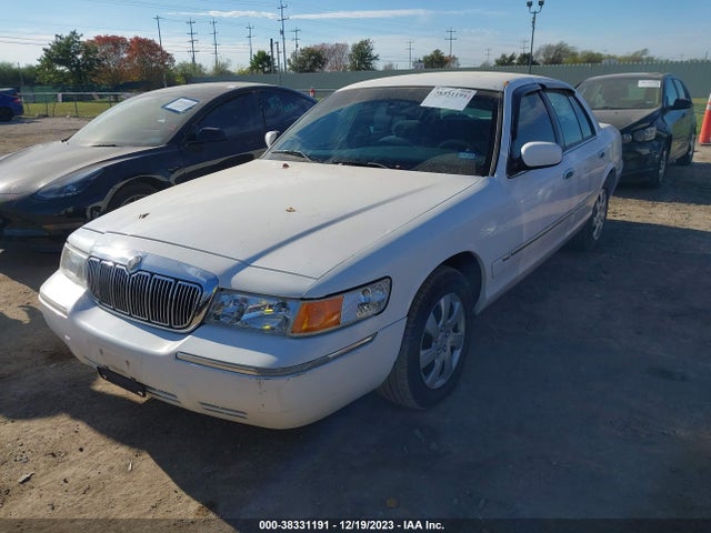 2000 MERCURY GRAND MARQUIS GS VIN: 2MEFM74W2YX651857