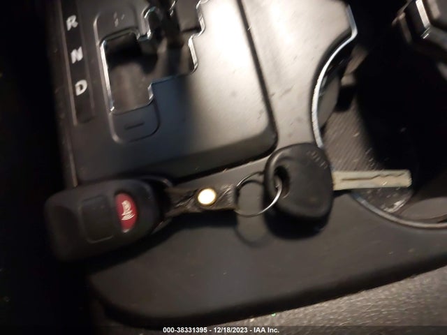 2013 KIA SORENTO LX V6 VIN: 5XYKT4A20DG378570