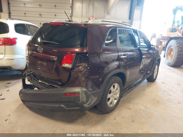 2013 KIA SORENTO LX V6 VIN: 5XYKT4A20DG378570