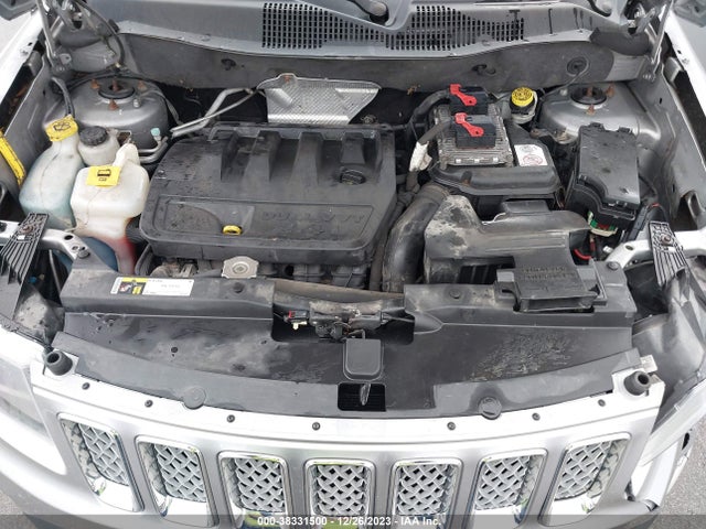 2015 JEEP COMPASS LATITUDE VIN: 1C4NJCEA9FD156772