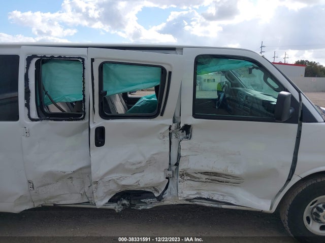 Chevrolet Express 3500 Lt 2019 1GAZGPFG0K1226240 Image 13