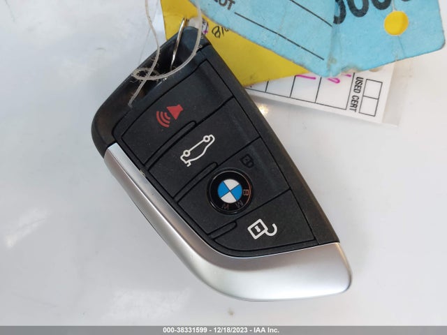 2018 BMW X1 XDRIVE28I VIN: WBXHT3C3XJ5K29455