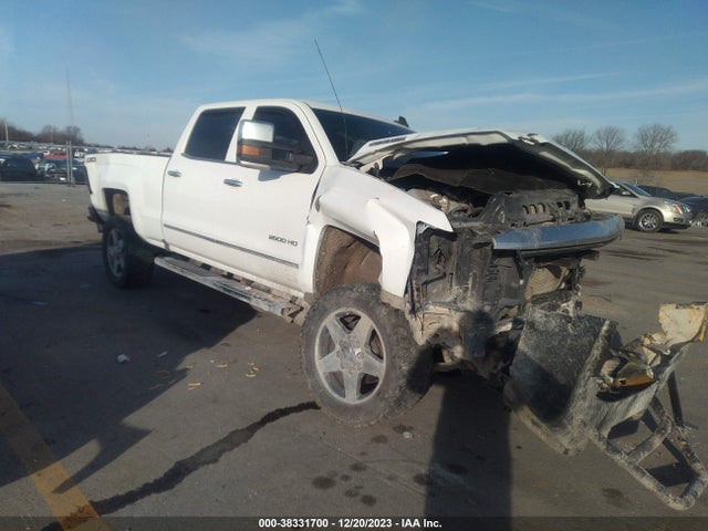 2017 1GC1KWEYXHF118436 main image