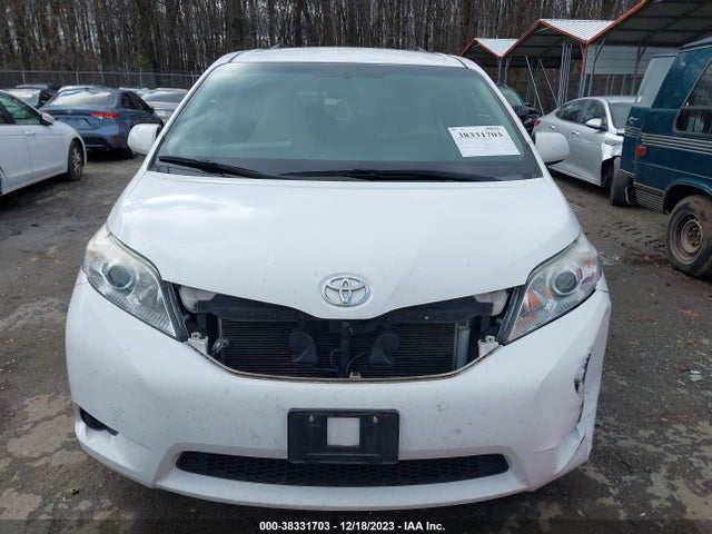 2016 TOYOTA SIENNA LE 8 PASSENGER VIN: 5TDKK3DC7GS735140