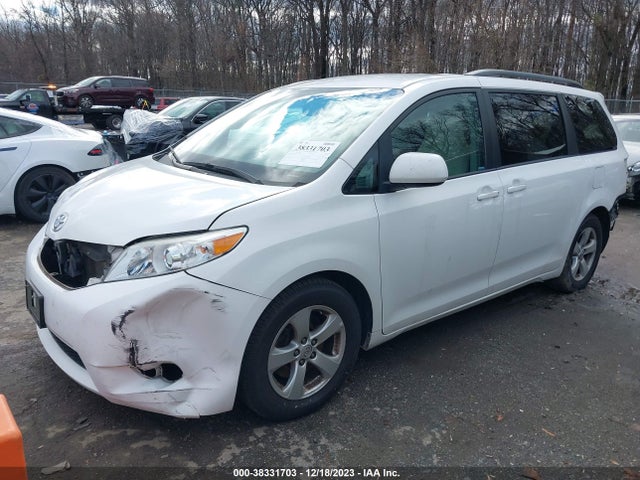2016 TOYOTA SIENNA LE 8 PASSENGER VIN: 5TDKK3DC7GS735140