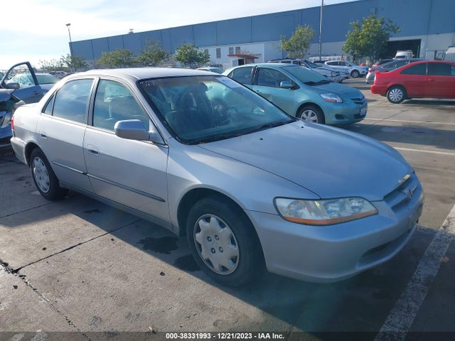 2000 HONDA ACCORD 2.3 LX VIN: 1HGCG6559YA038088