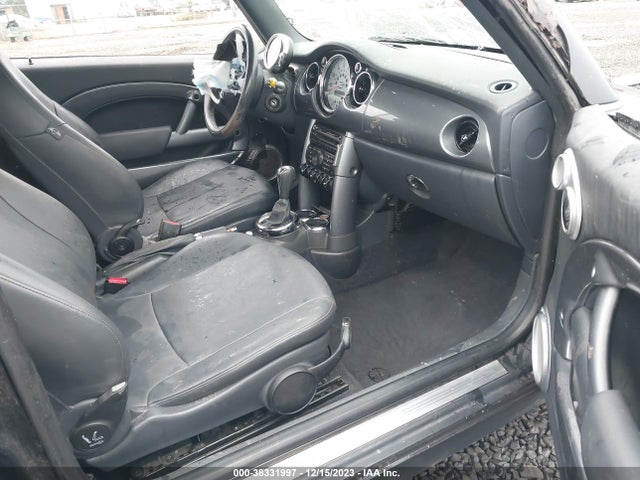 2005 MINI COOPER WMWRF33525TG12527 Photo 4