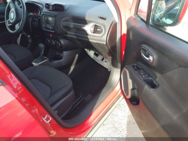 ZACCJABT3FPB38805 Jeep Renegade Latitude