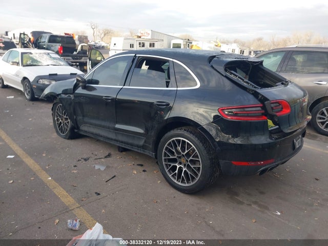 2015 PORSCHE MACAN WP1AB2A55FLB50597 Photo 2