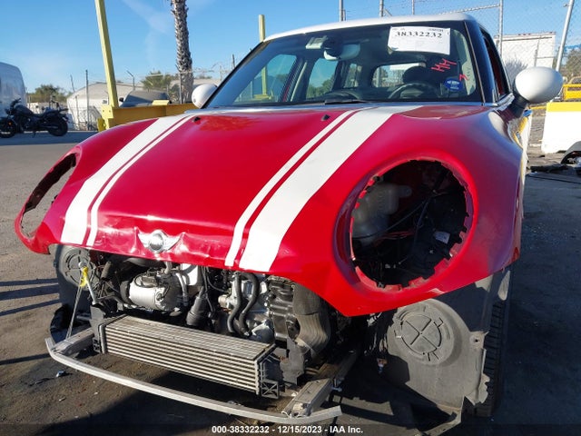 2017 MINI CLUBMAN WMWLN5C3XH2E33584 Photo 5