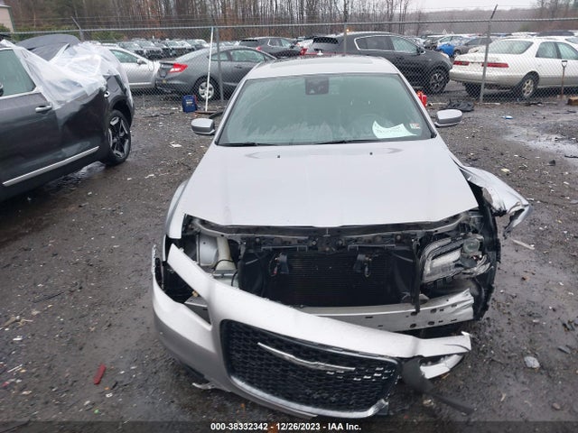 Chrysler 300 300s 2018 2C3CCABG6JH274762 Image 13