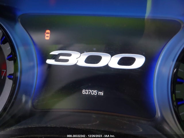 Chrysler 300 300s 2018 2C3CCABG6JH274762 Image 16