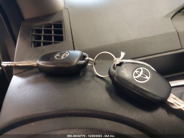 Toyota Prius C One 2016 JTDKDTB34G1126629 Image 11