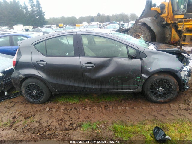 Toyota Prius C One 2016 JTDKDTB34G1126629 Image 14