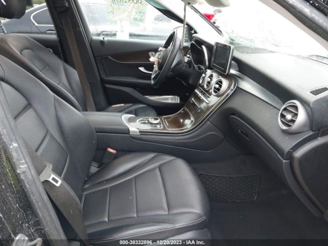 WDC0G4JBXJV026848 Mercedes-Benz GLC 300