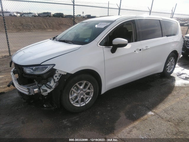 Chrysler Pacifica Touring L 2023 2C4RC1BG2PR587218 Image 2