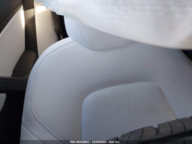 Tesla Model 3 Long Range/performance 2019 5YJ3E1EB2KF391090 Image 8