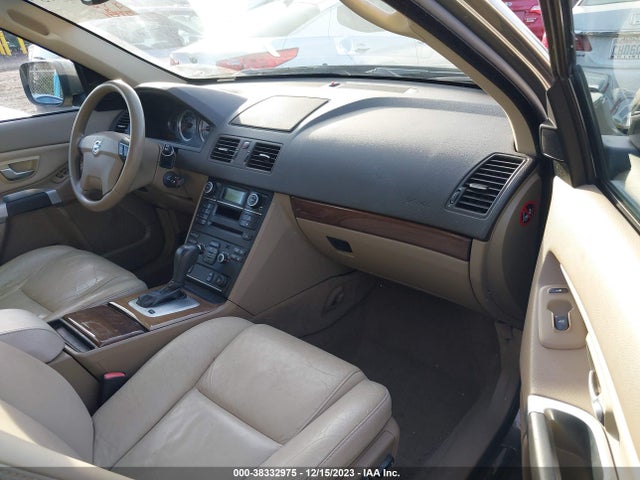 2011 VOLVO XC90 3.2 VIN: YV4952CZ1B1589987