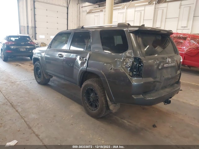 Toyota 4RUNNER SR5 2021 JTEMU5JR2M5901990 Image 3
