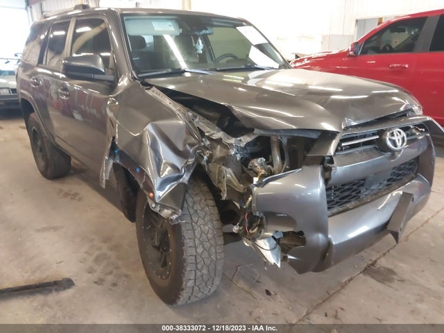 Toyota 4RUNNER SR5 2021 JTEMU5JR2M5901990 Image 6