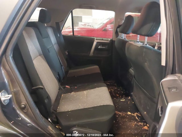 Toyota 4RUNNER SR5 2021 JTEMU5JR2M5901990 Image 8