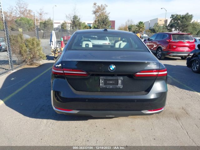 WBA43FJ01RCN95069 BMW 5 Series 530i