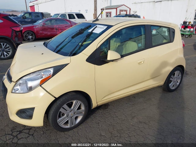 Chevrolet Spark 1lt Auto 2014 KL8CD6S96EC428427 Image 2