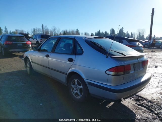 2001 SAAB 9-3 YS3DD58H912001823 Photo 2