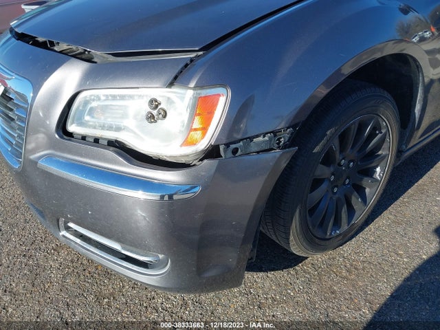 Chrysler 300 2014 2C3CCAAG5EH119059 Image 6