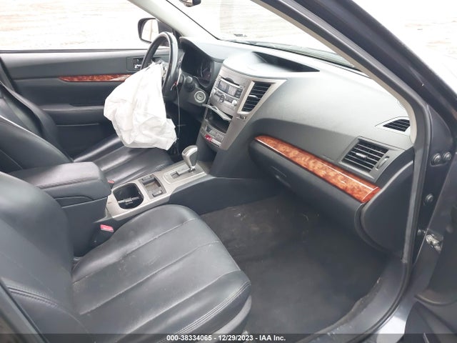 2011 SUBARU LEGACY 2.5I LIMITED VIN: 4S3BMBJ60B3258628