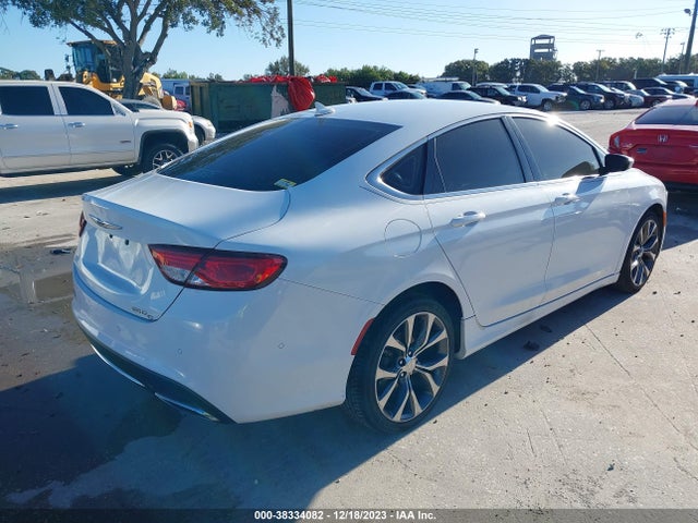 Chrysler 200 C 2015 1C3CCCCG3FN509563 Image 4