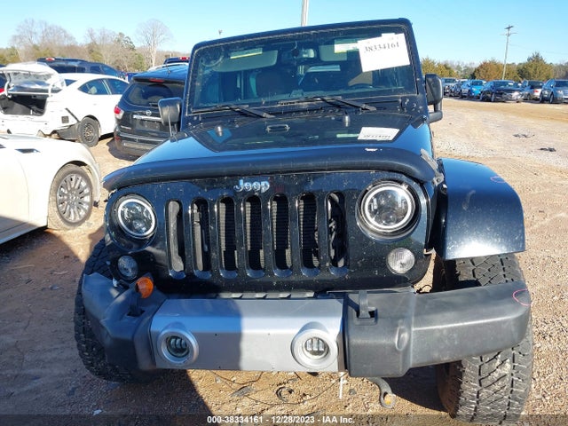2015 JEEP WRANGLER UNLIMITED SAHARA VIN: 1C4BJWEG5FL614600