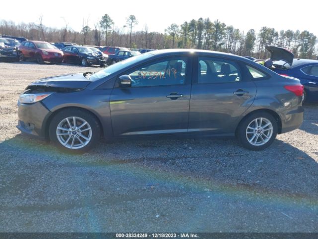 1FADP3F21FL215763 Ford FOCUS SE