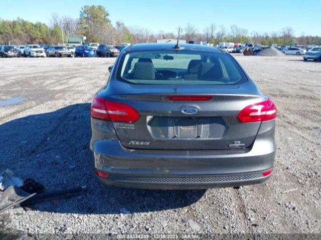 1FADP3F21FL215763 Ford FOCUS SE