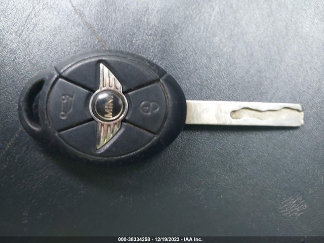 2005 MINI COOPER S WMWRH33465TF80053 Photo 10