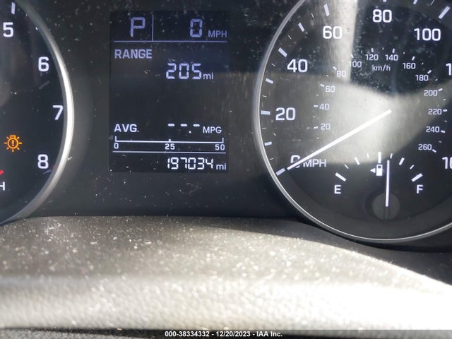 2017 HYUNDAI ELANTRA SE VIN: 5NPD74LFXHH102764