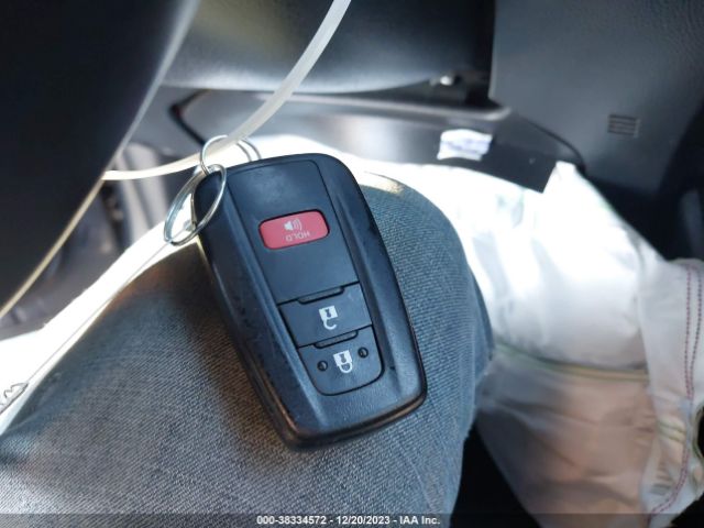NMTKHMBX8KR095036 Toyota C-HR XLE