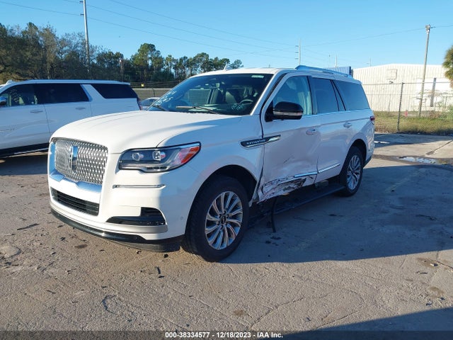 5LMJJ2NG4PEL12881 Lincoln Navigator Standard