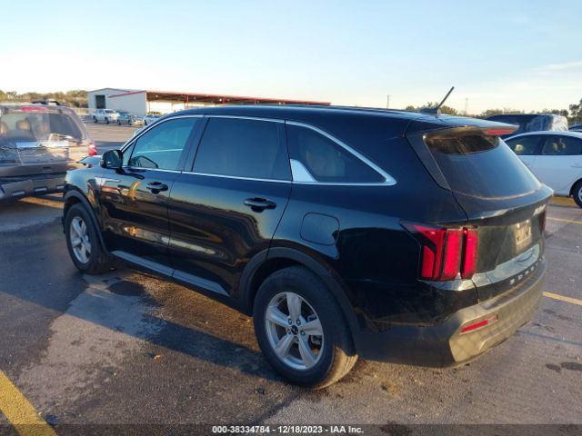 KIA SORENTO LX 2022 5XYRG4LC2NG088969 Image 3